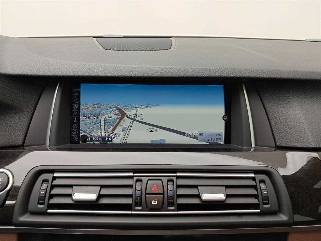 BMW 5 Series - Vista 11