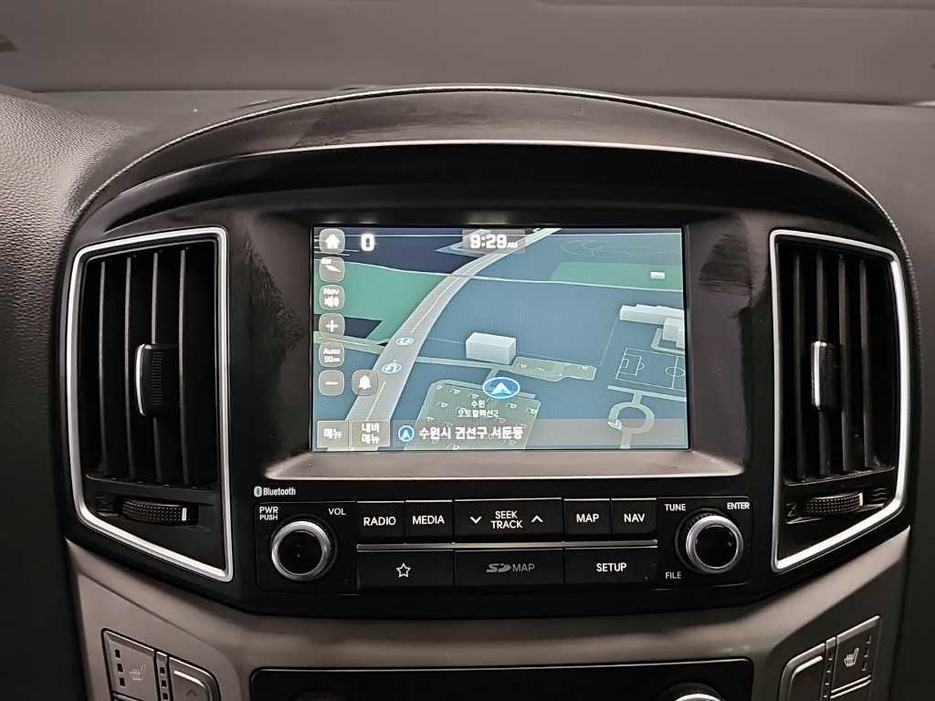 HYUNDAI Starex 2018 Plateado - Importación desde Corea - HF Imports Iquique - Foto 16