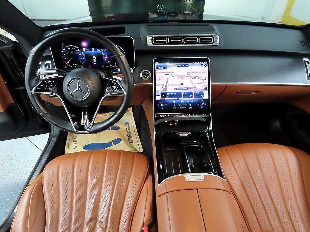 Mercedes Benz S Class - Vista 9