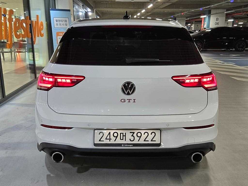 Volkswagen Golf - Vista 7