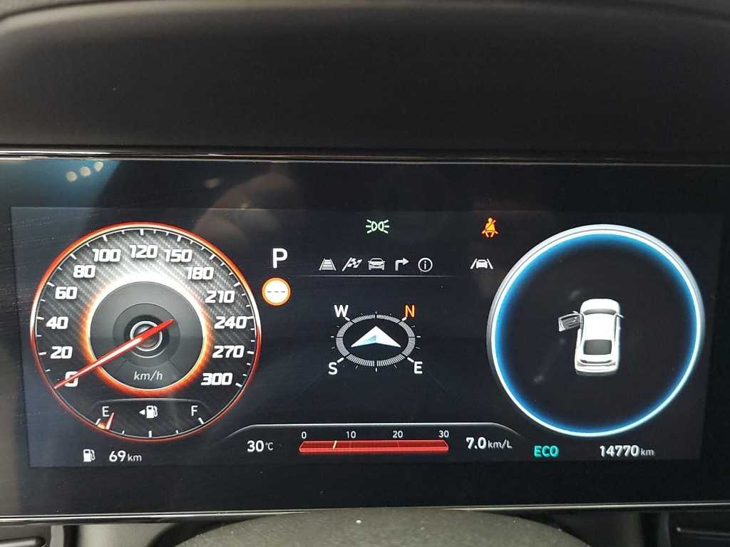 HYUNDAI Avante - Vista 8