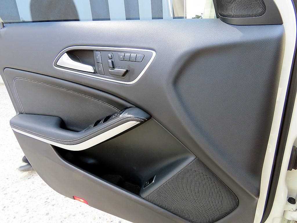 Mercedes Benz GLA Class 2016 Blanco - Importación desde Corea - HF Imports Iquique - Foto 13