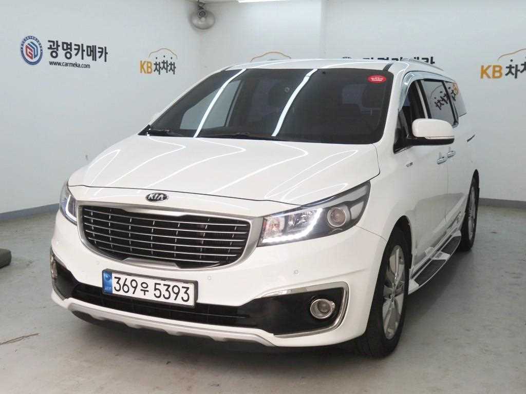 KIA Carnival - Vista 2