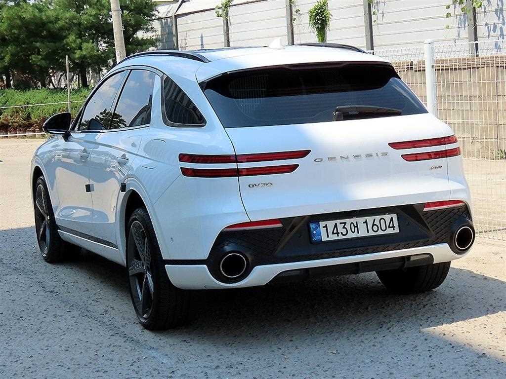 Genesis GV70 - Vista 3