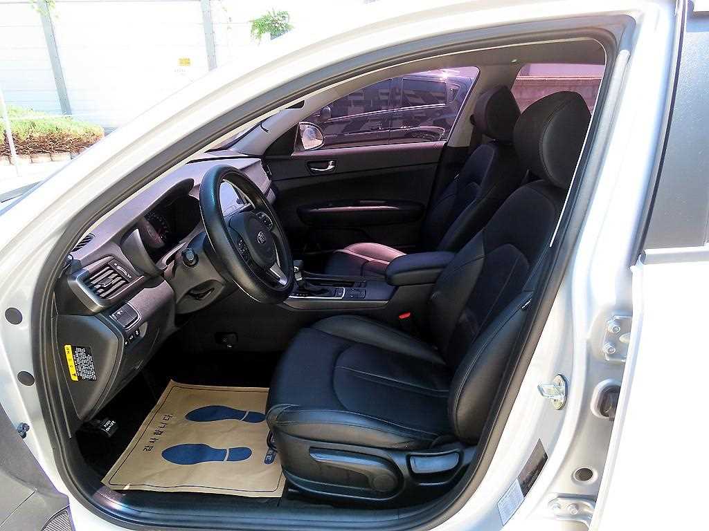 KIA K5 - Vista 7