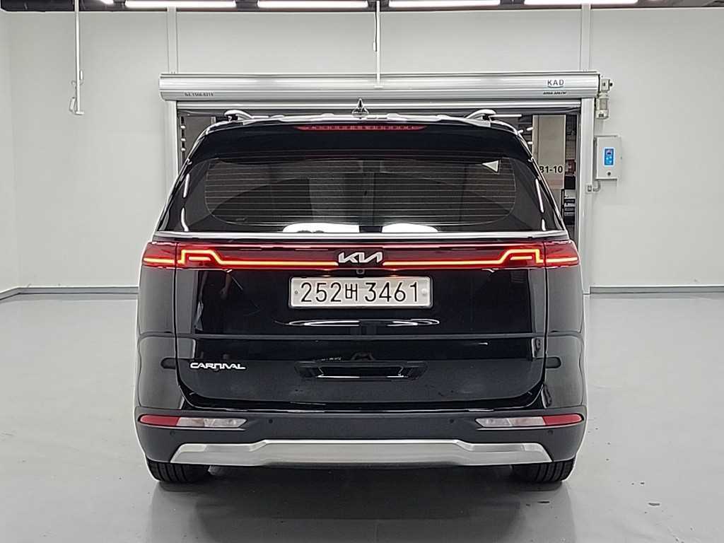 KIA Carnival - Vista 3