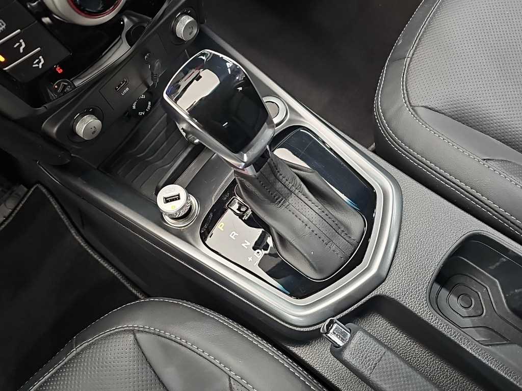 Ssangyong Tivoli - Vista 10