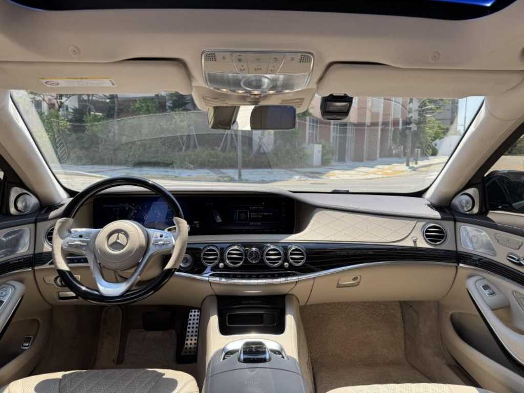 Mercedes Benz S Class - Vista 10