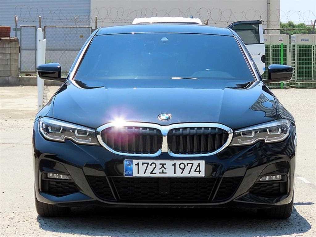 BMW 3 series 2022 Negro - Importación desde Corea - HF Imports Iquique - Foto 1