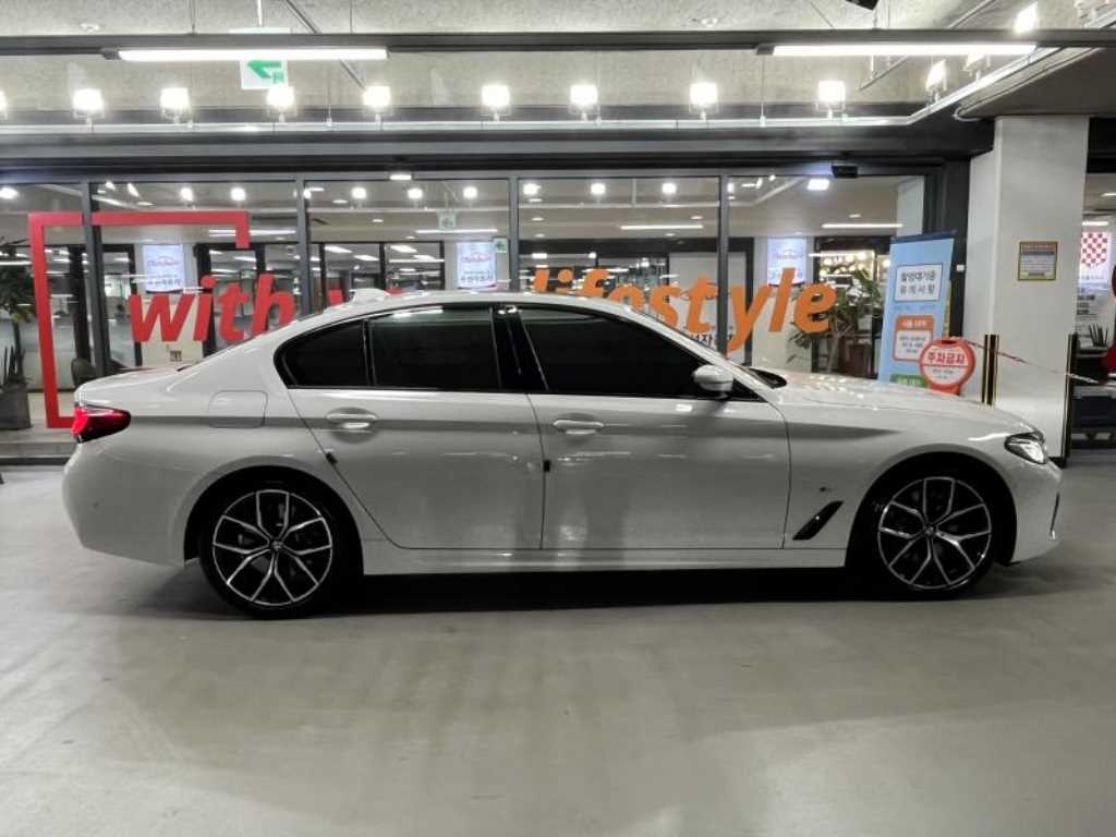 BMW 5 Series - Vista 3