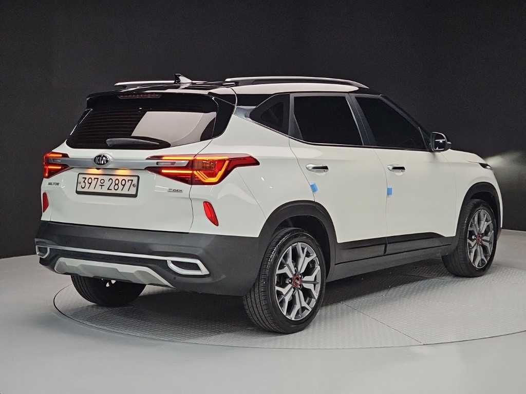KIA Seltos - Vista 6