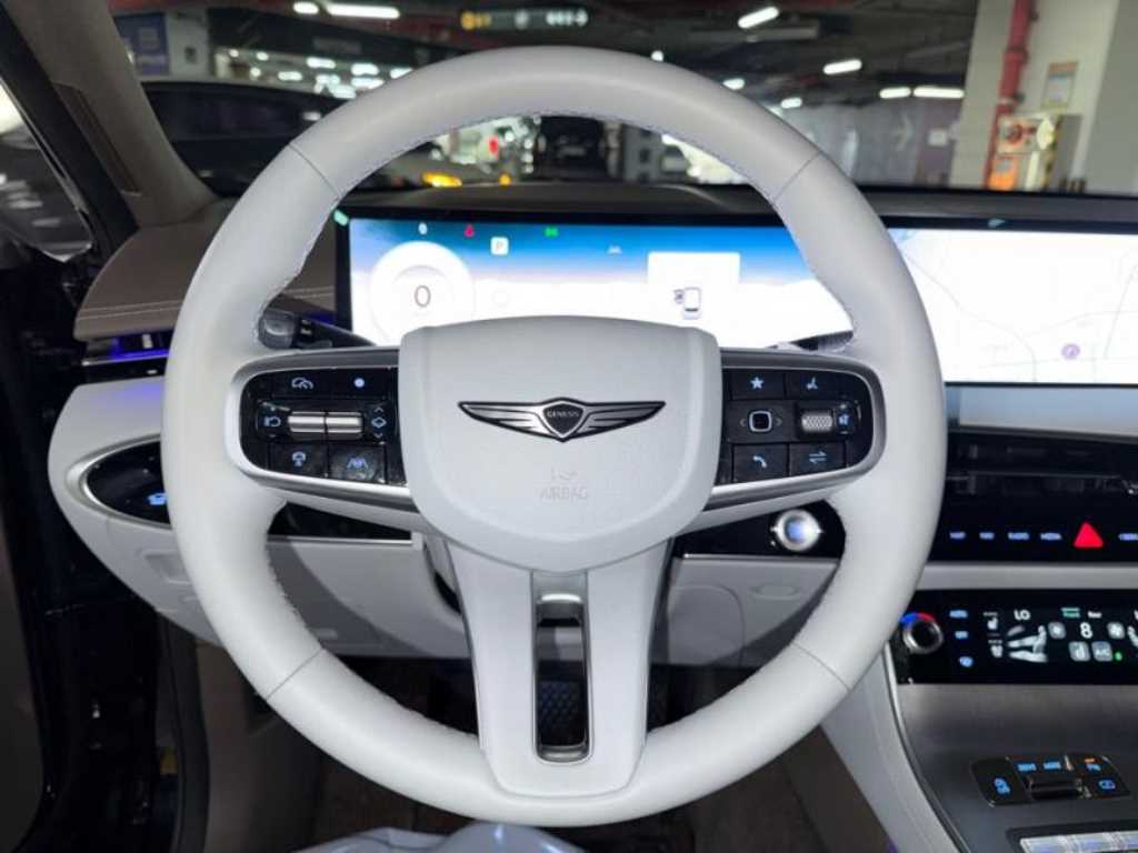 Genesis GV70 - Vista 10