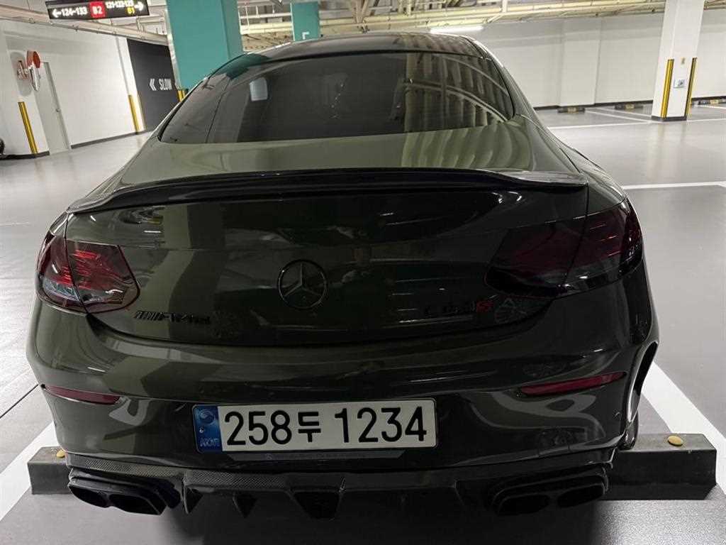 Mercedes Benz C Class - Vista 8