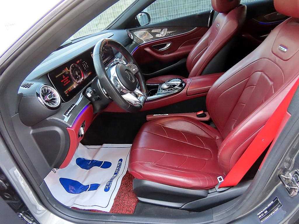 Mercedes Benz CLS Class - Vista 7