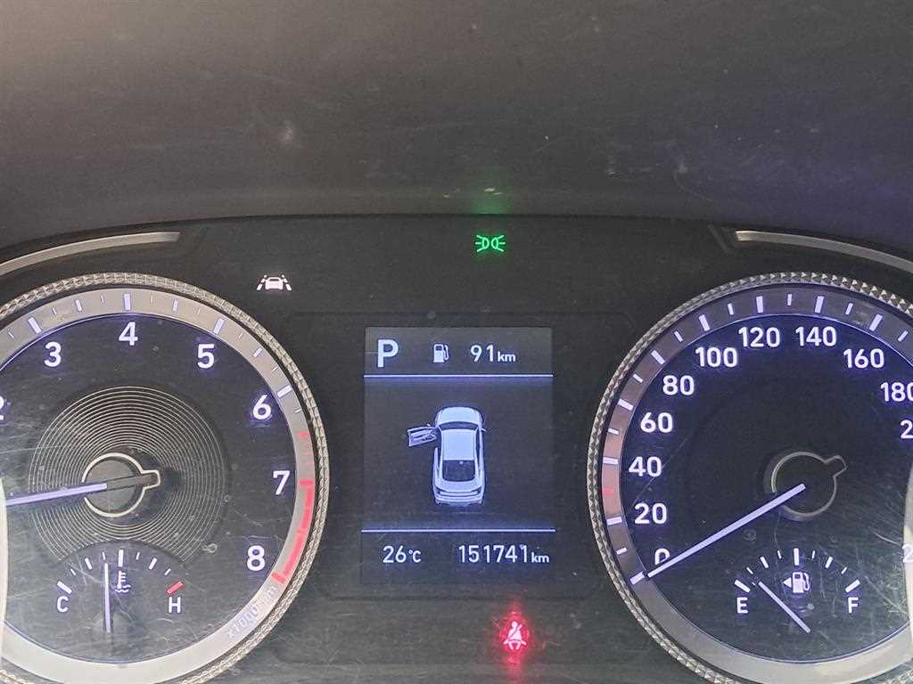 HYUNDAI Sonata - Vista 10