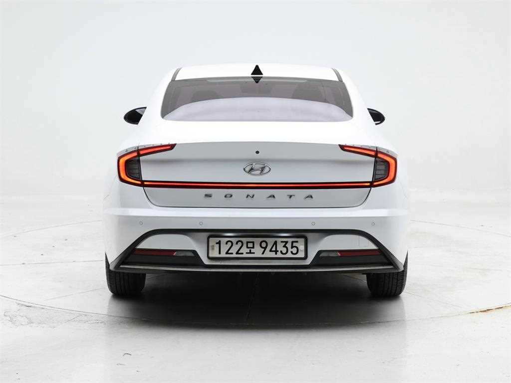 HYUNDAI Sonata - Vista 7