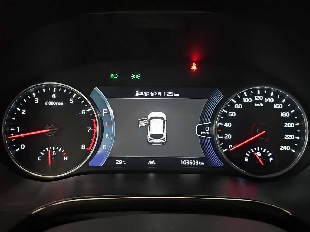 KIA Seltos - Vista 8