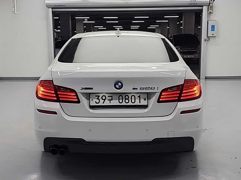 BMW 5 Series - Vista 3