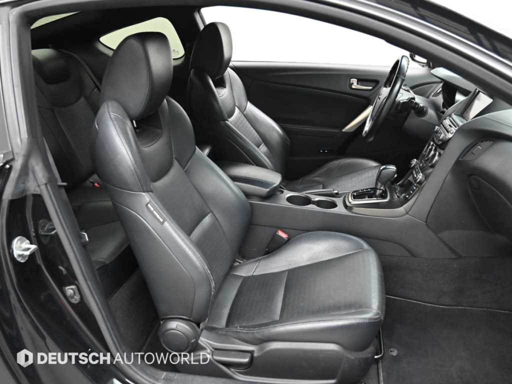 HYUNDAI Genesis - Vista 12
