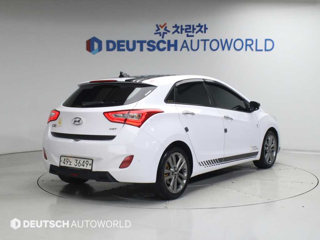 HYUNDAI i30 - Vista 2