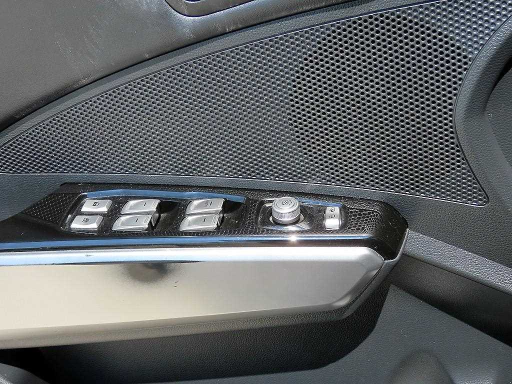 Ssangyong Tivoli 2015 Blanco - Importación desde Corea - HF Imports Iquique - Foto 13