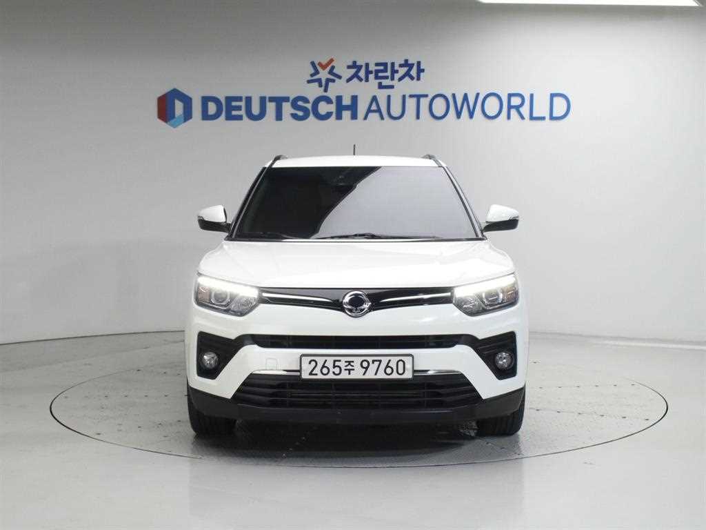 Ssangyong Tivoli - Vista 3