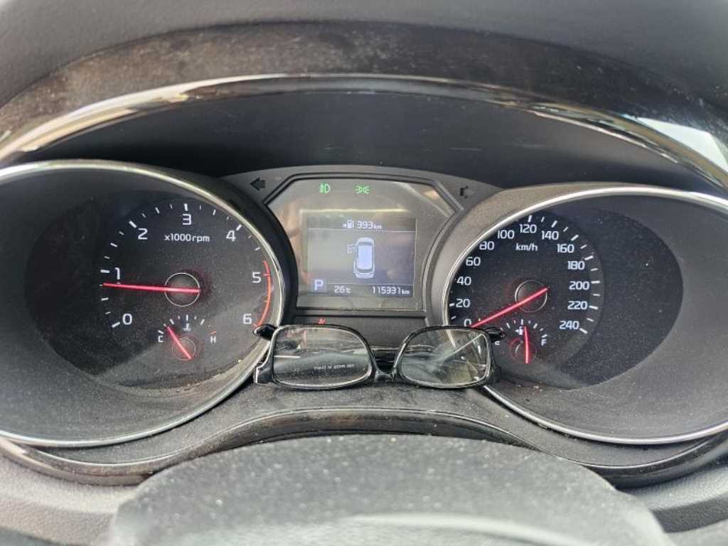 KIA Carnival - Vista 3