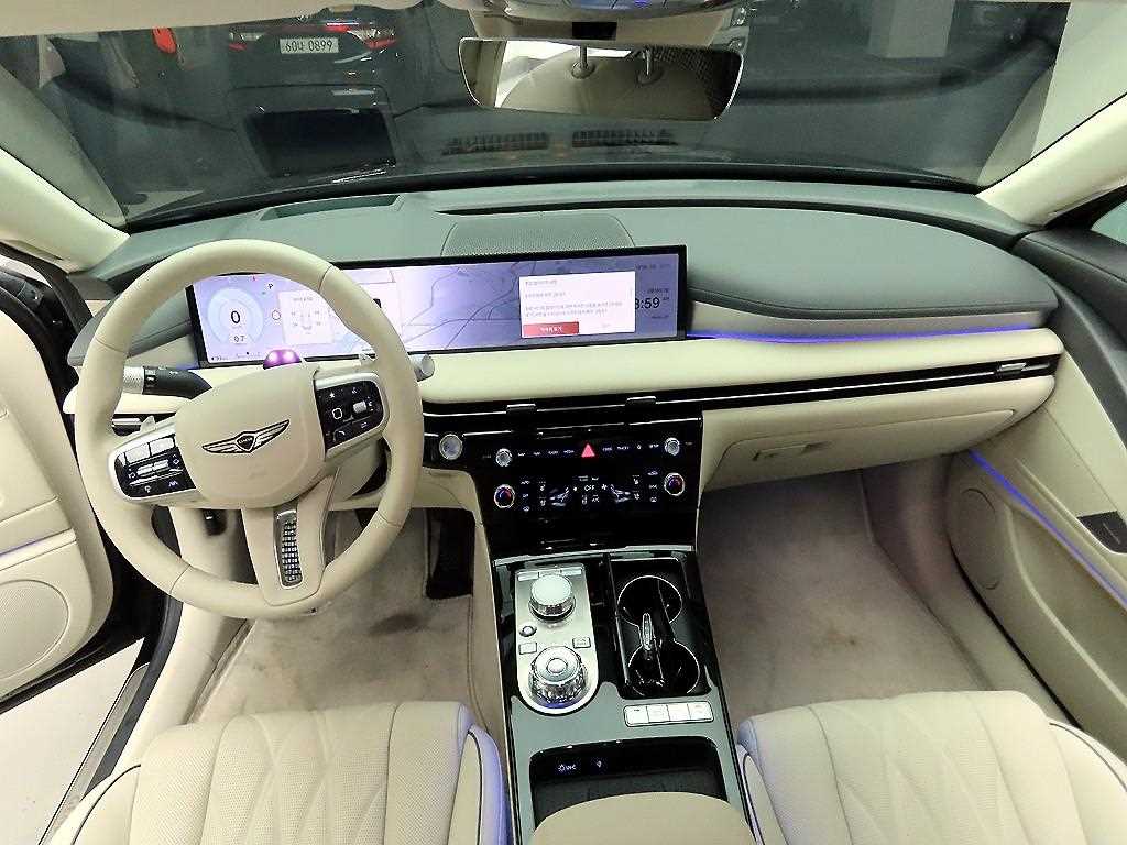 Genesis G80 - Vista 10