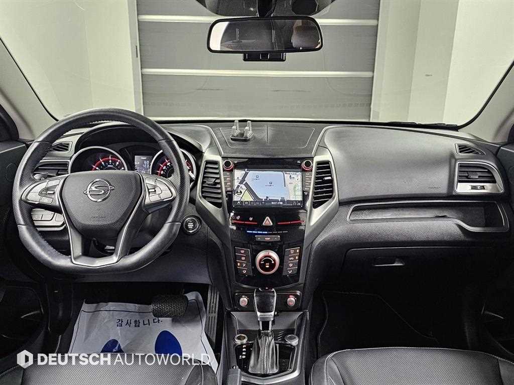 Ssangyong Tivoli - Vista 9