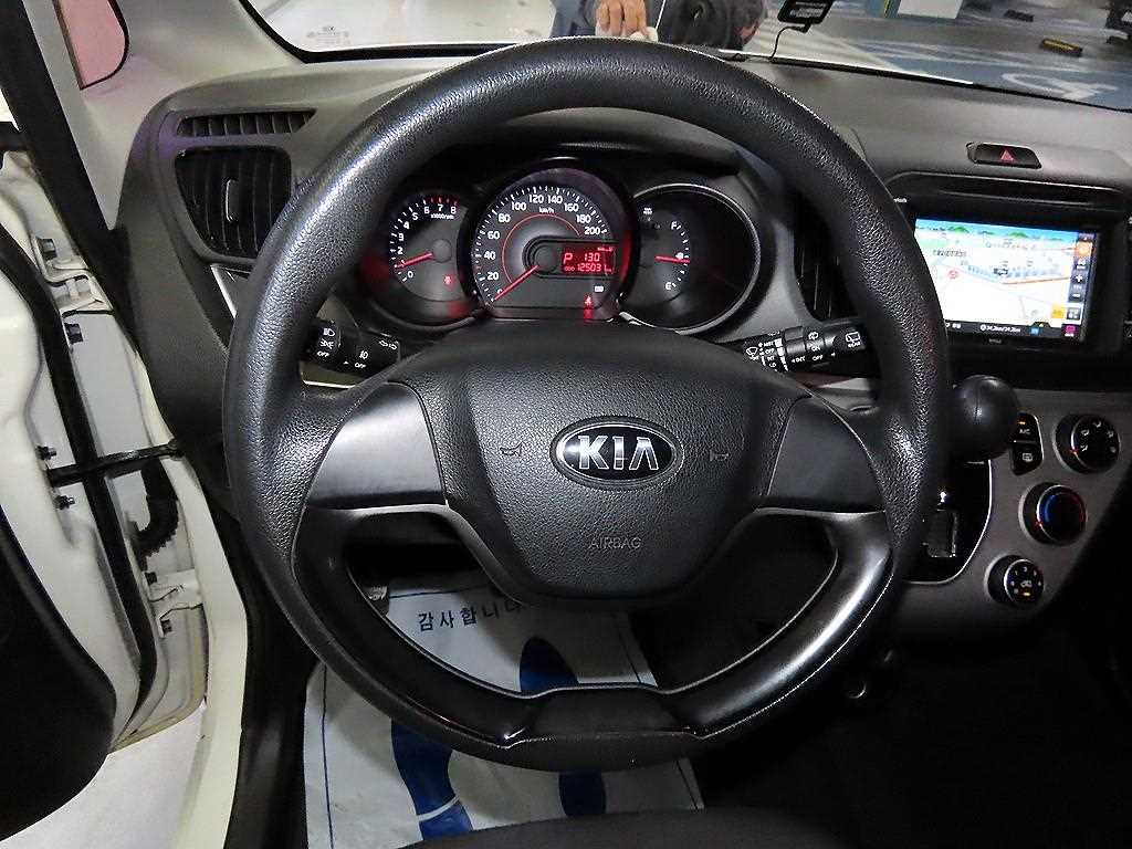 KIA Ray - Vista 10