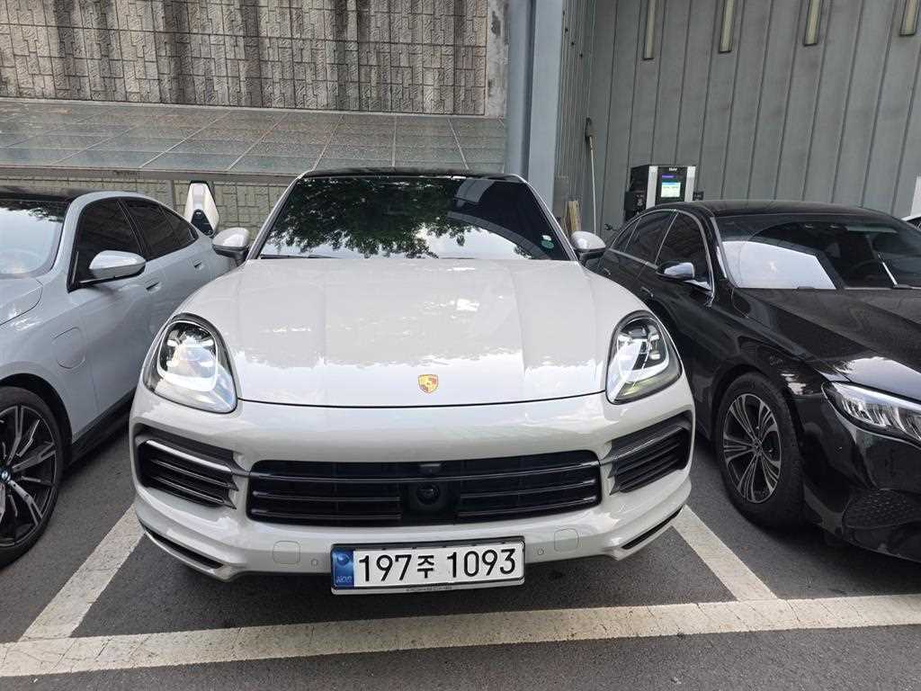 Porsche Cayenne 2023 Gris - Importación desde Corea - HF Imports Iquique - Foto 1