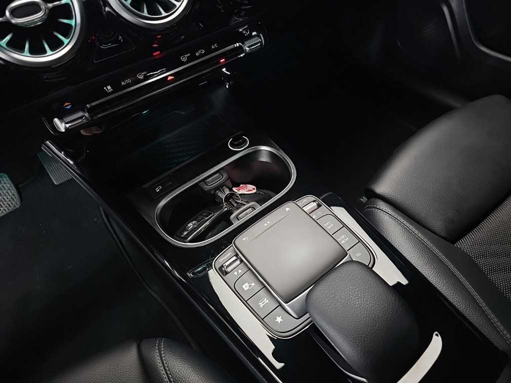 Mercedes Benz A Class - Vista 12