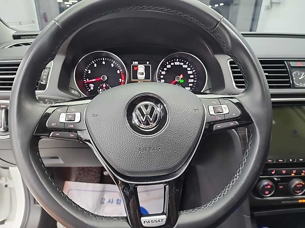 Volkswagen Passat - Vista 11