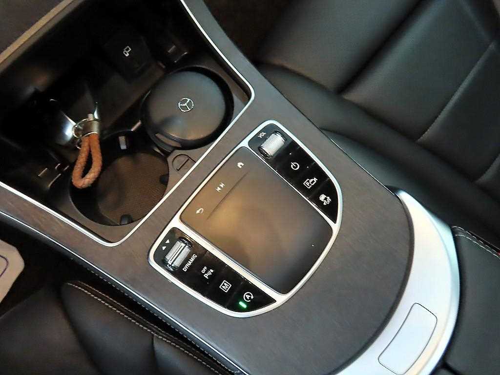 Mercedes Benz GLC Class 2020 Blanco - Importación desde Corea - HF Imports Iquique - Foto 15