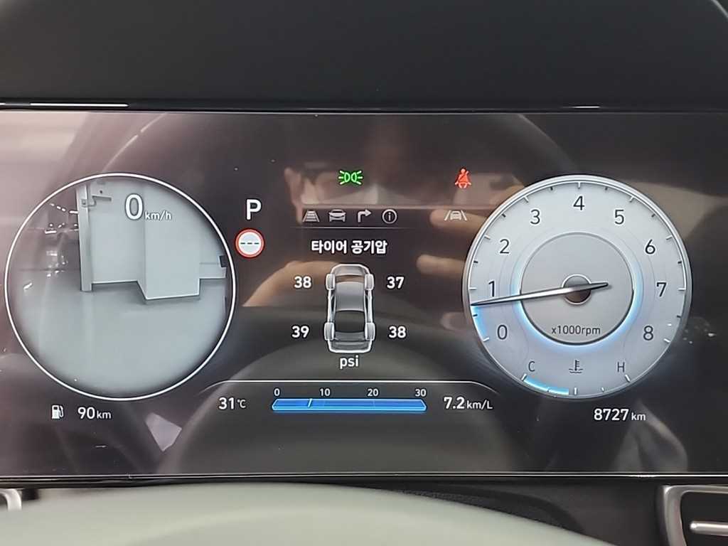 HYUNDAI Avante - Vista 8