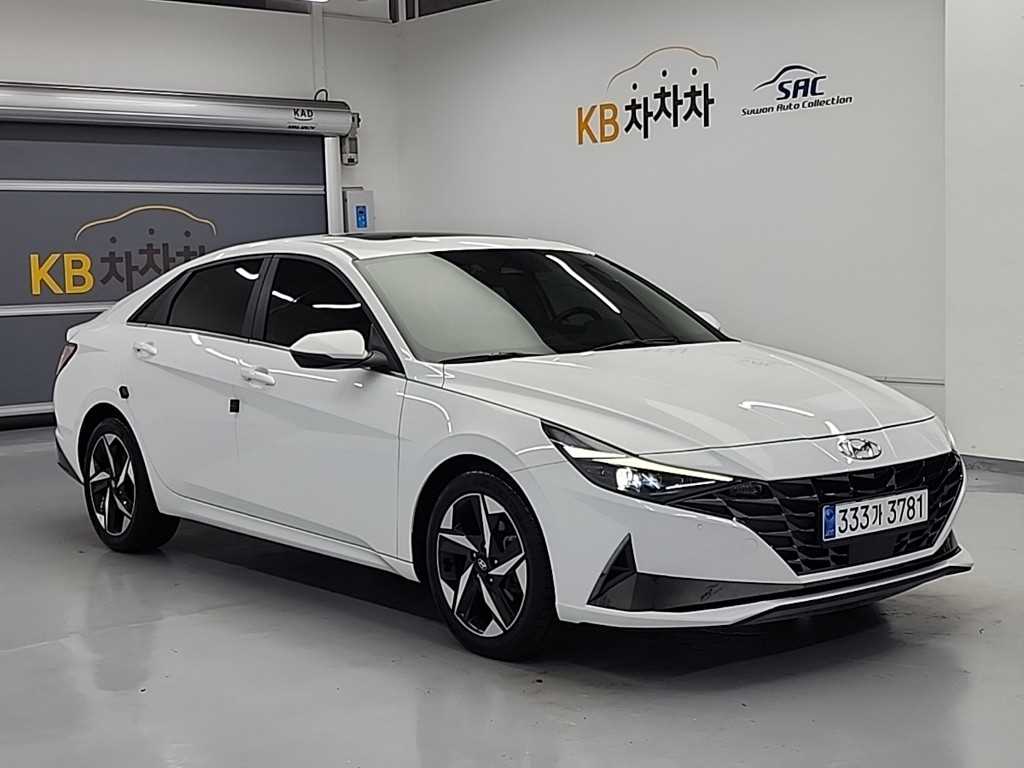 HYUNDAI Avante - Vista 6
