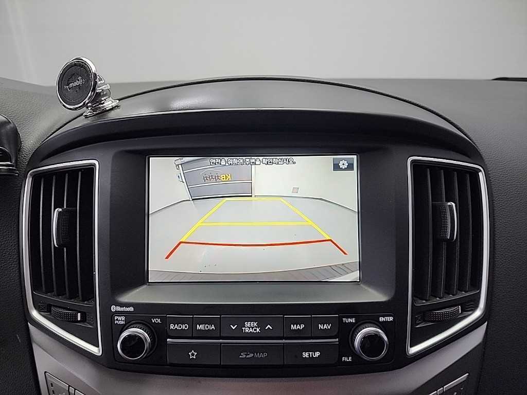 HYUNDAI Starex 2018 Blanco - Importación desde Corea - HF Imports Iquique - Foto 16