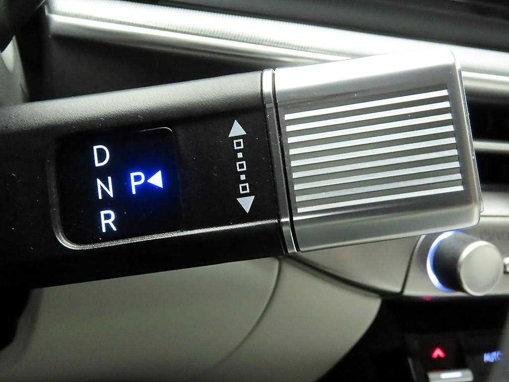 HYUNDAI Grandeur - Vista 12