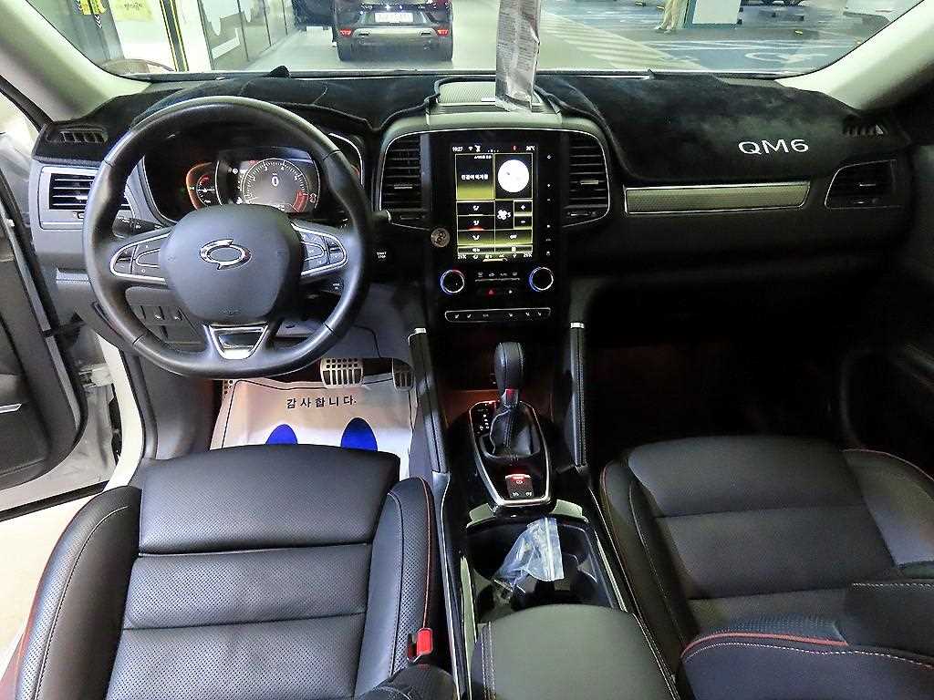 SAMSUNG QM6 - Vista 12