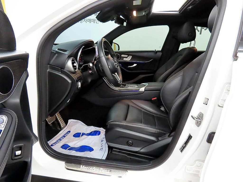 Mercedes Benz GLC Class - Vista 7