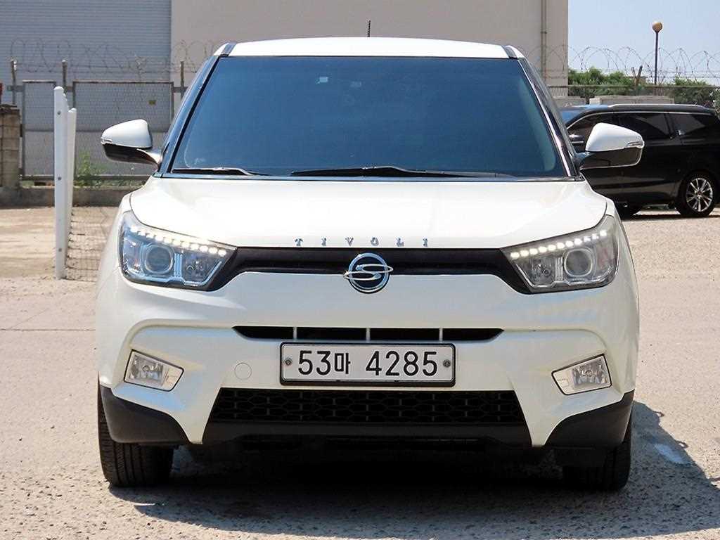 Ssangyong Tivoli - Vista 2
