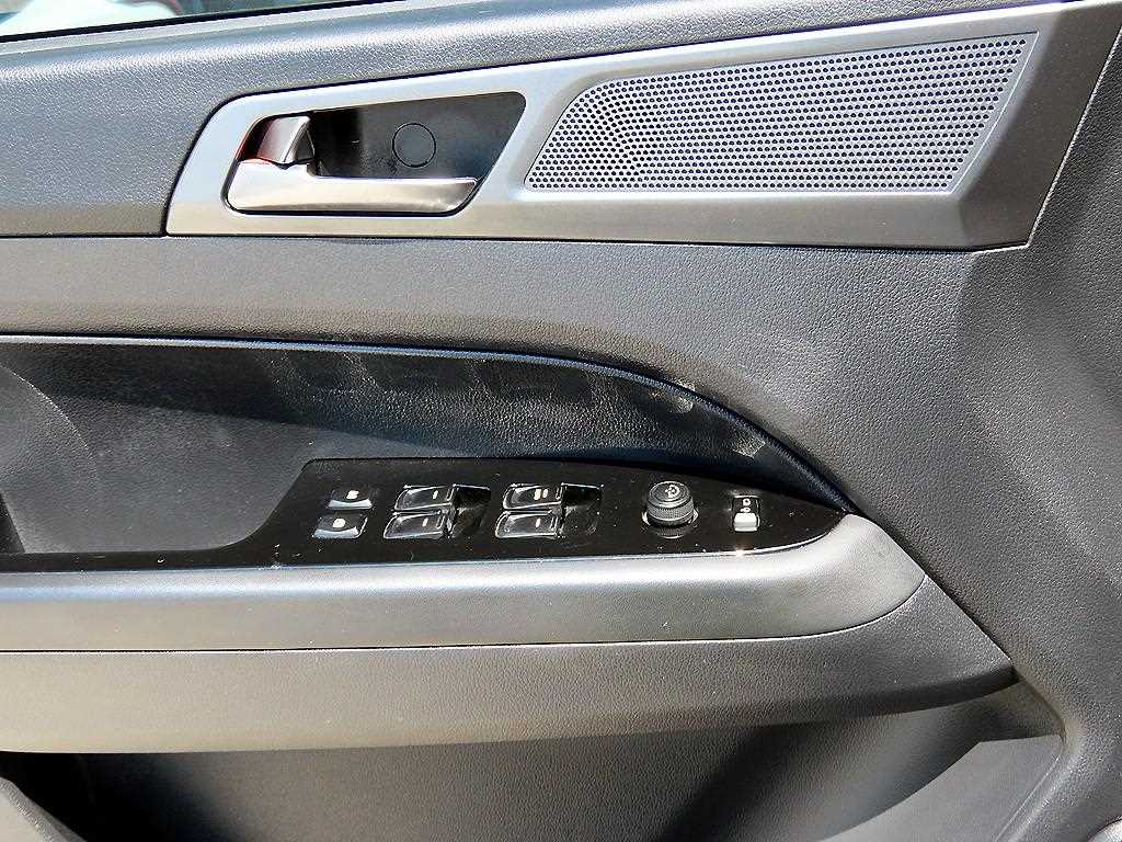Ssangyong Rexton 2024 Blanco - Importación desde Corea - HF Imports Iquique - Foto 13