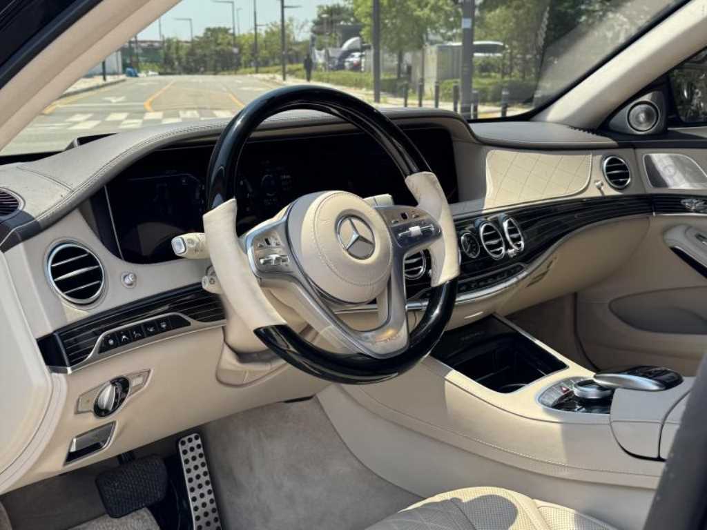 Mercedes Benz S Class - Vista 11