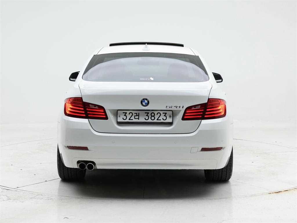 BMW 5 Series - Vista 7