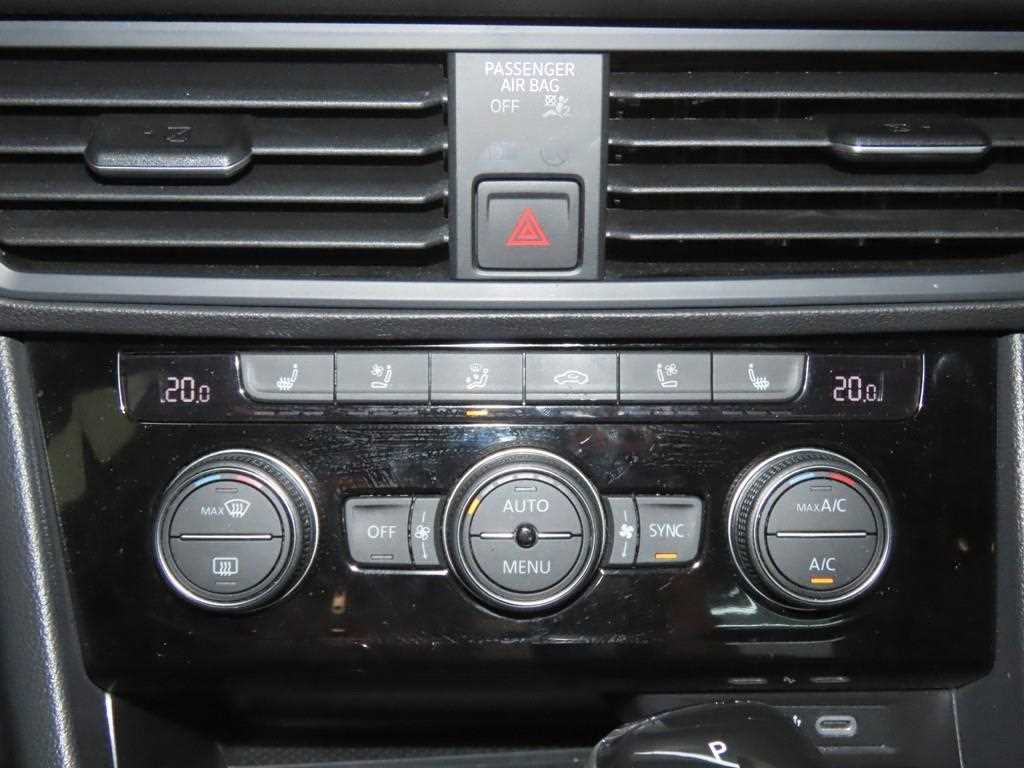 Volkswagen Jetta 2024 Negro - Importación desde Corea - HF Imports Iquique - Foto 15