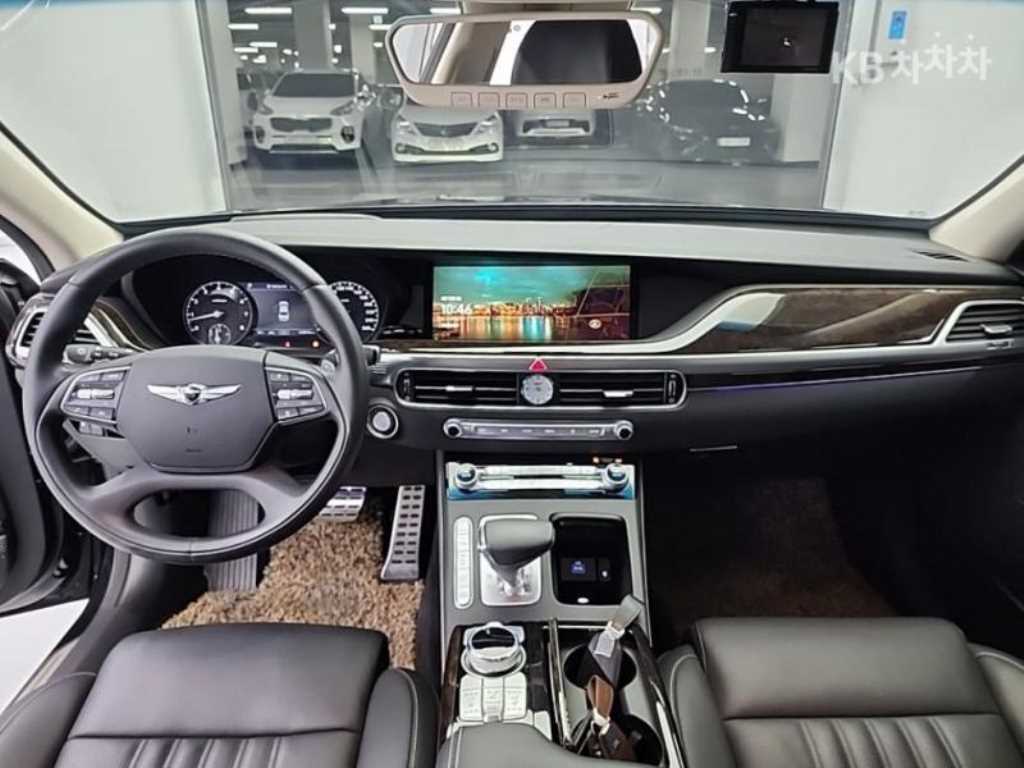 Genesis G90 - Vista 9