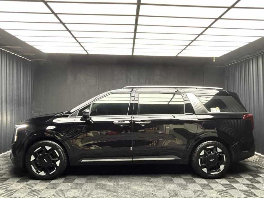 KIA Carnival - Vista 3