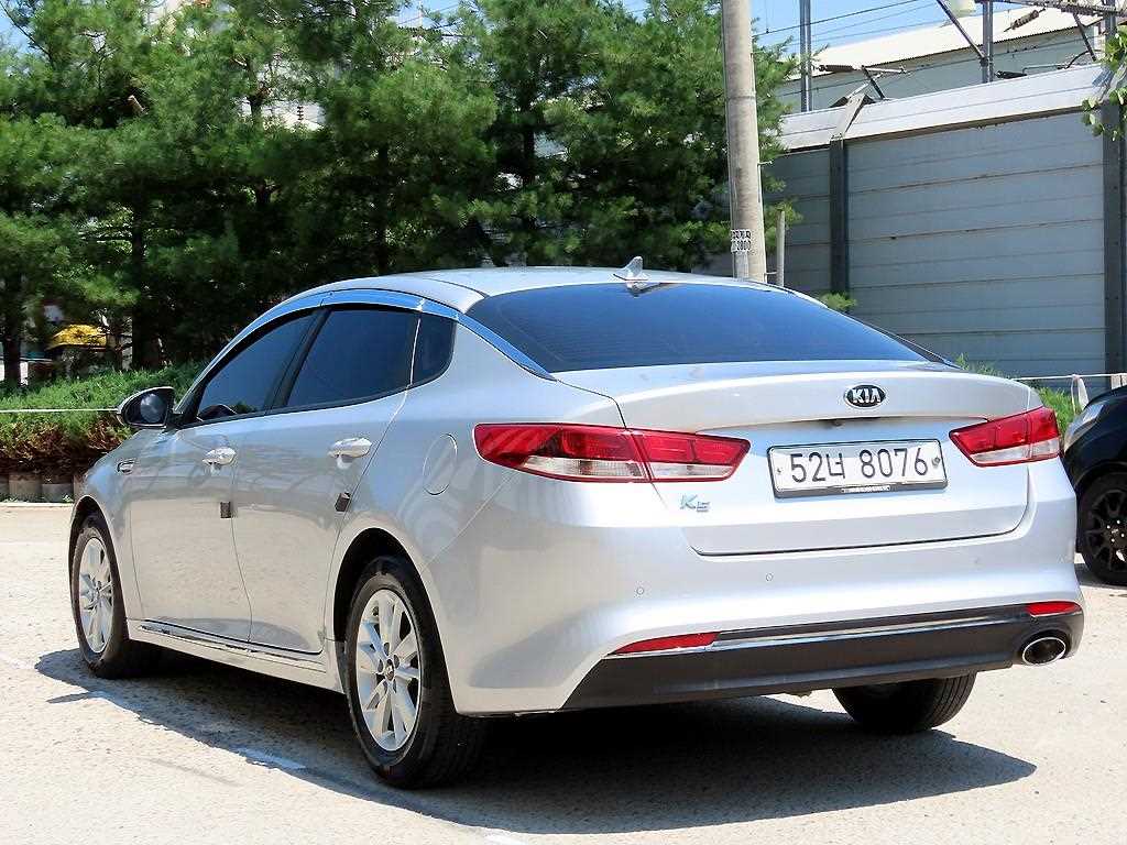 KIA K5 - Vista 3