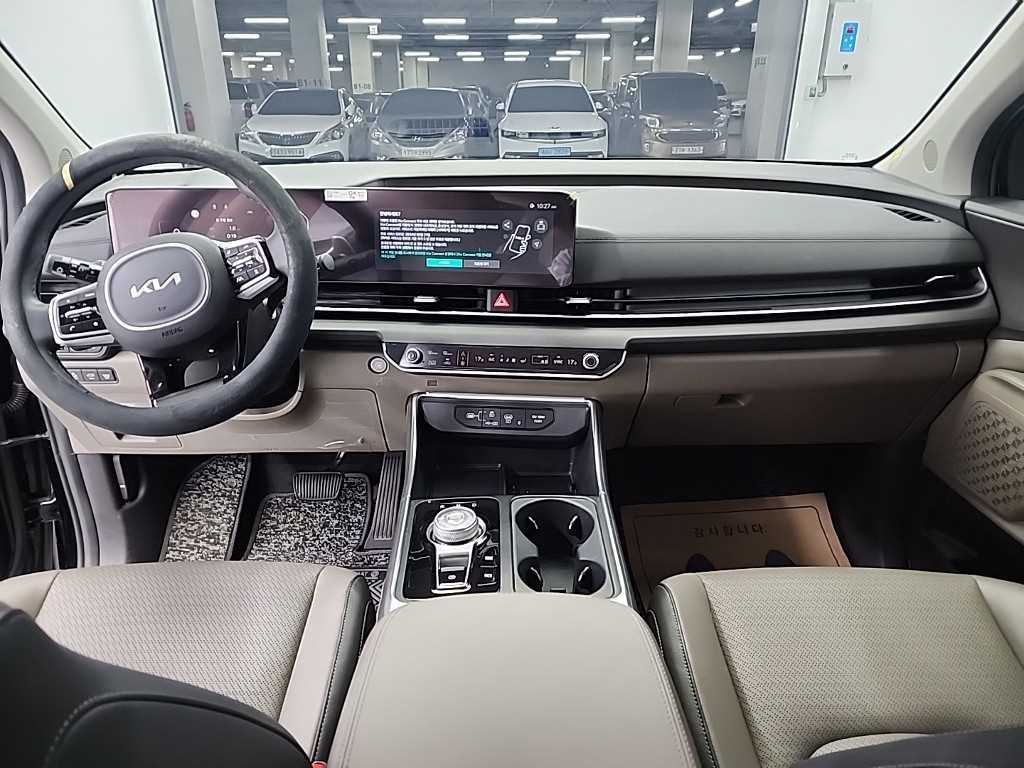 KIA Carnival - Vista 9