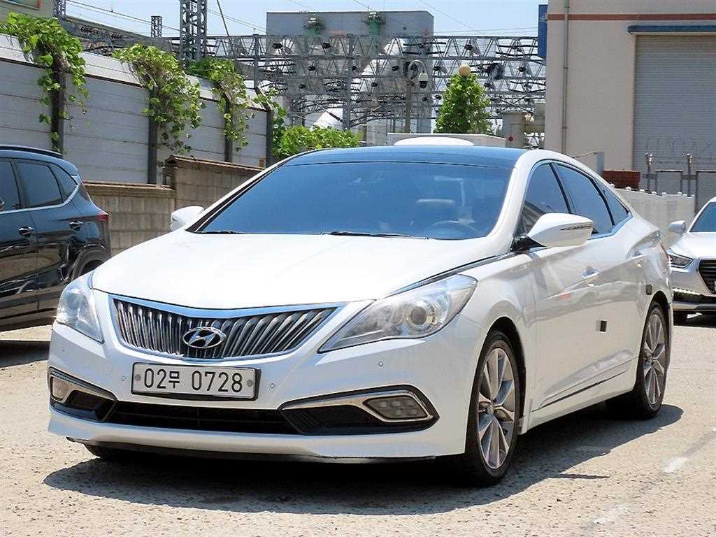 HYUNDAI Grandeur - Vista 2